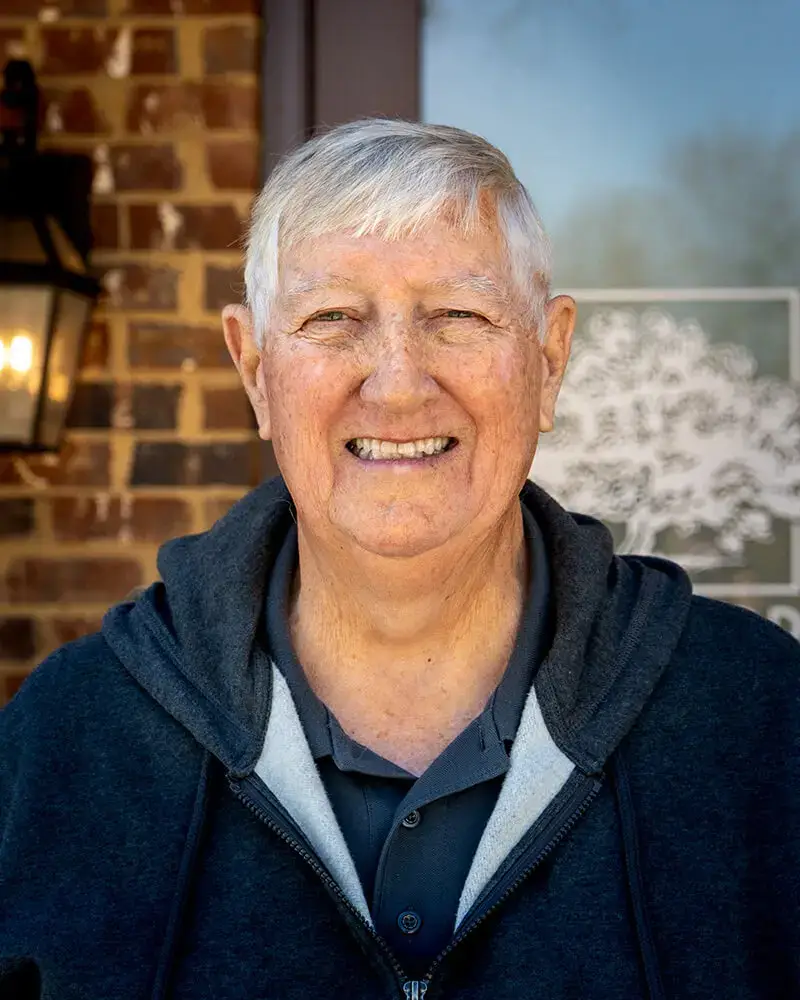 Bob Harris, Office Administrator